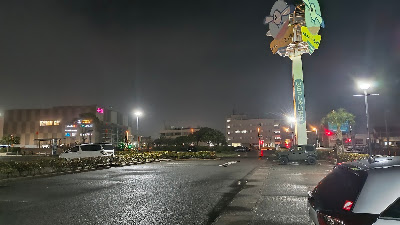 道の駅 いわき・ら・ら・ミュウ 夜間の駐車場の様子。