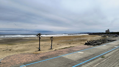 道の駅裏には太平洋。四倉海水浴場もあります。