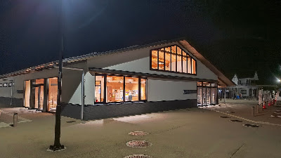 トイレ棟外観