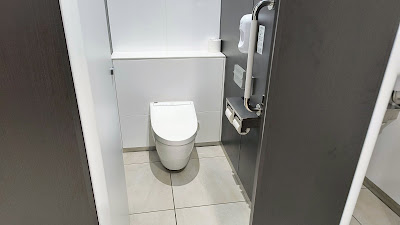 ウォシュレット完備です。