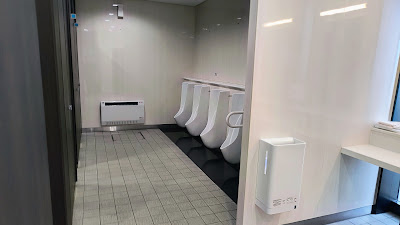 男子トイレの様子。キレイでした。