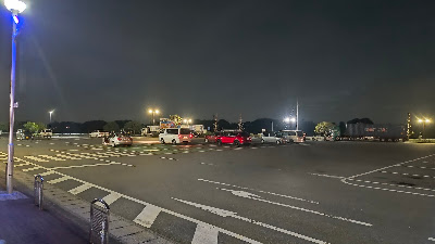 普通車エリア。別角度。