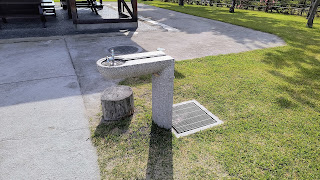 展望台エリアの手洗い場。ドッグランの近くに設置されています。