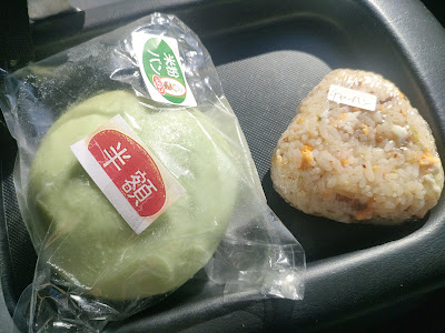 車中泊した日の朝に購入。どちらもおいしかったです