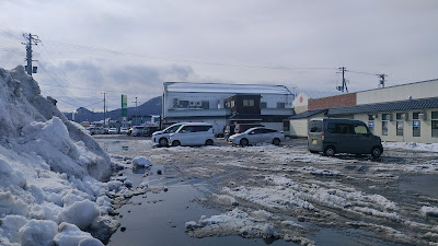 北側駐車場（2月訪問時）