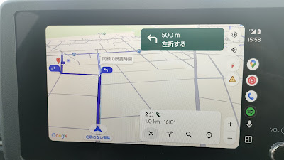 Googleマップのナビ画面（Android Auto）。