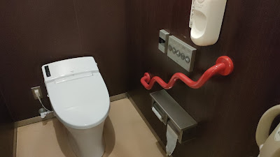 ウォシュレットあり。