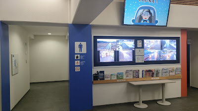 男子トイレ入り口