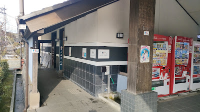 トイレ入り口