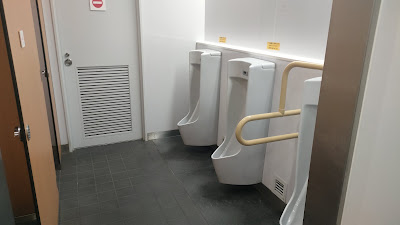 小便器