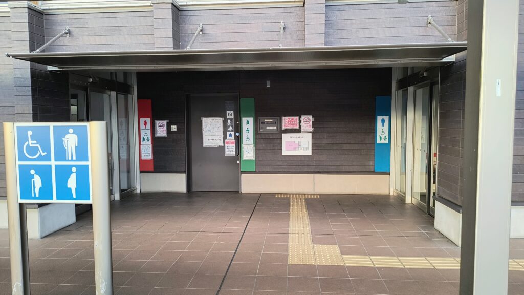 第2駐車場トイレ入口