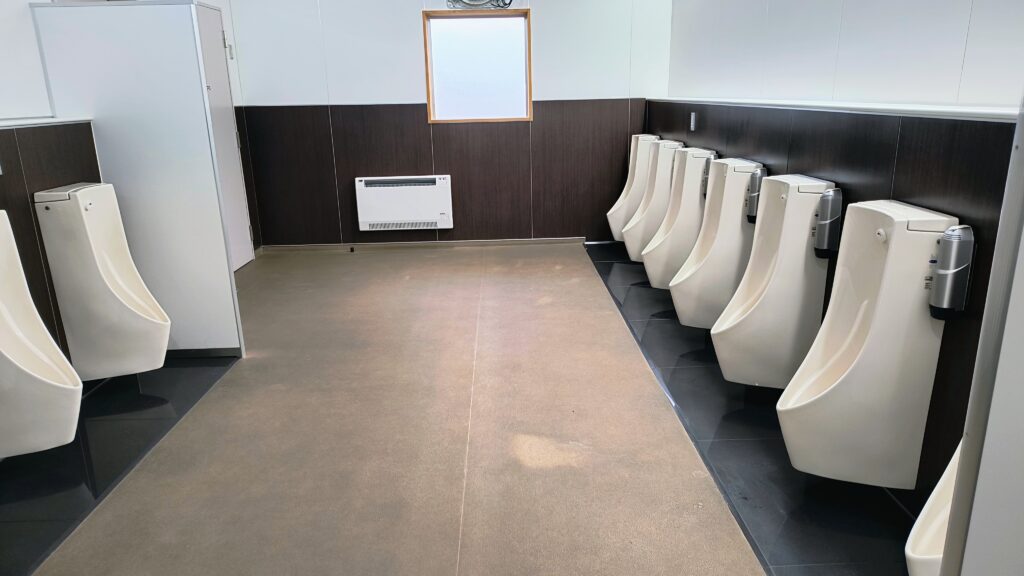 第2駐車場側男子トイレ小便器