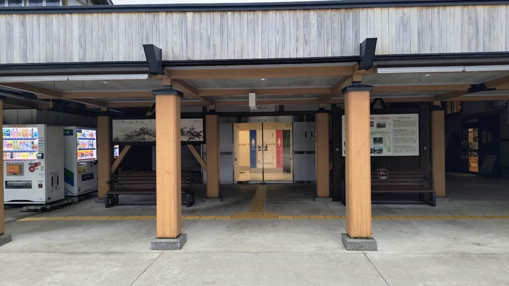 トイレ入り口