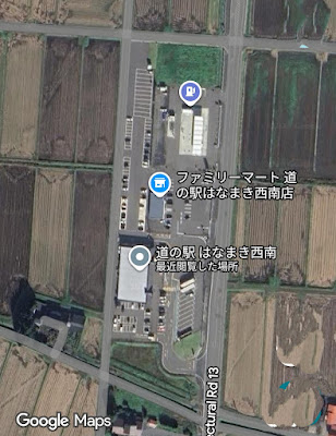 衛星写真（Googleマップより）。ファミマ裏の駐車エリアに車中泊車が多い印象です。