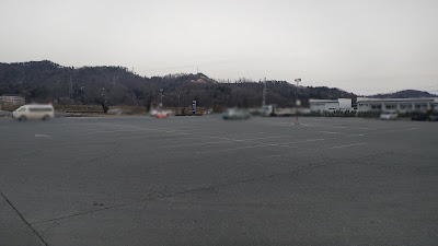 駐車場は広めで停めやすく、比較的空いている印象
