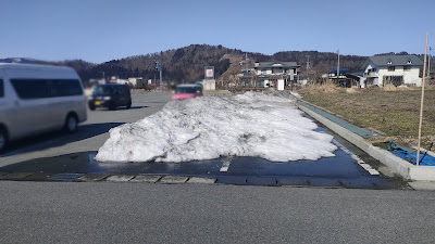 訪問時は雪のため一部駐車スペースが使えなくなっていました