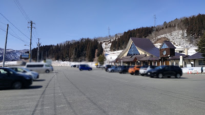 写真は道の駅側の駐車場。一番奥が大型車エリアです。