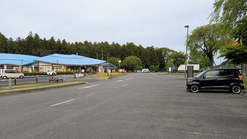 国道沿いの駐車エリア