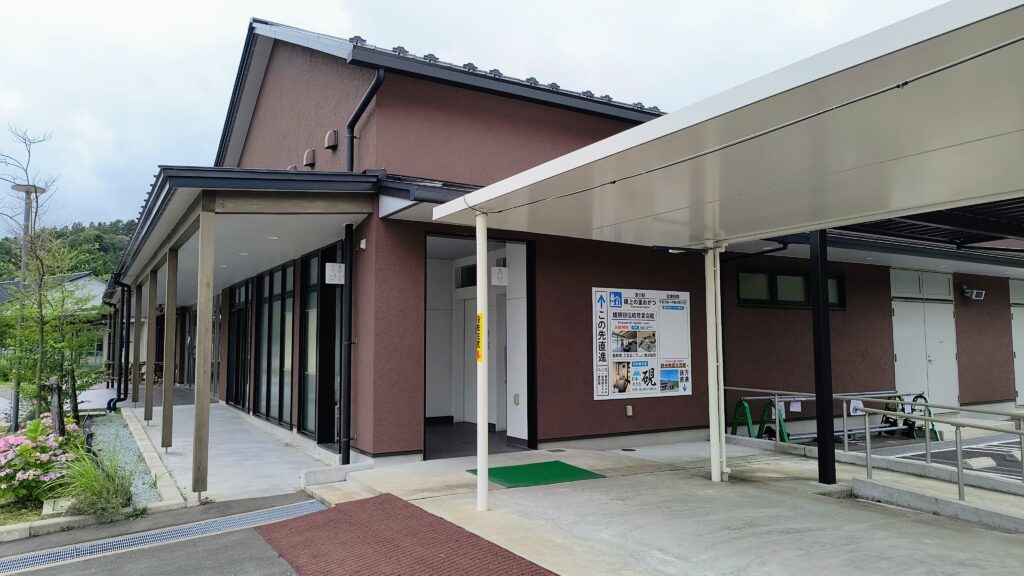 産業会館(中央付近)トイレ外観