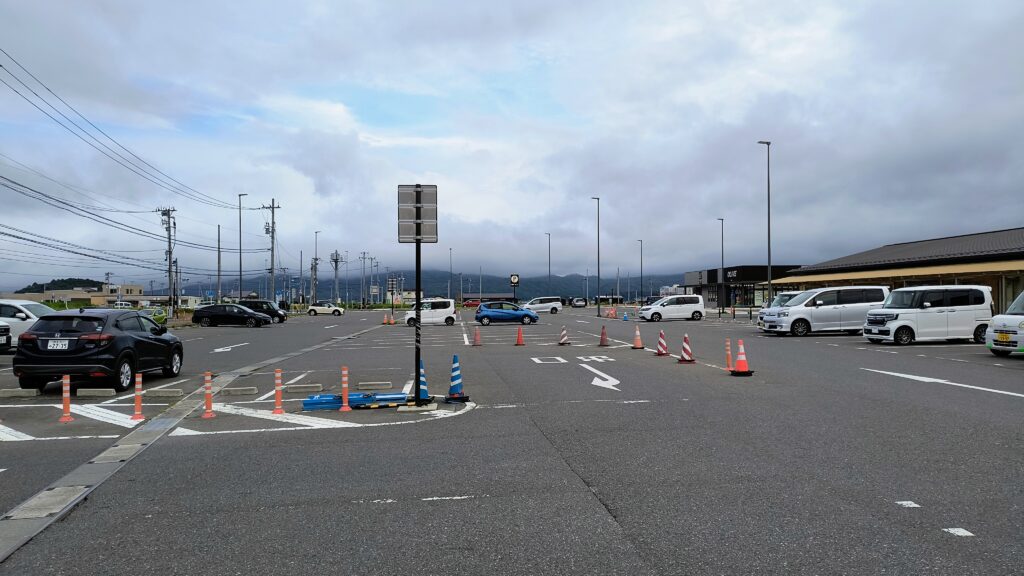 商店街側駐車場の様子