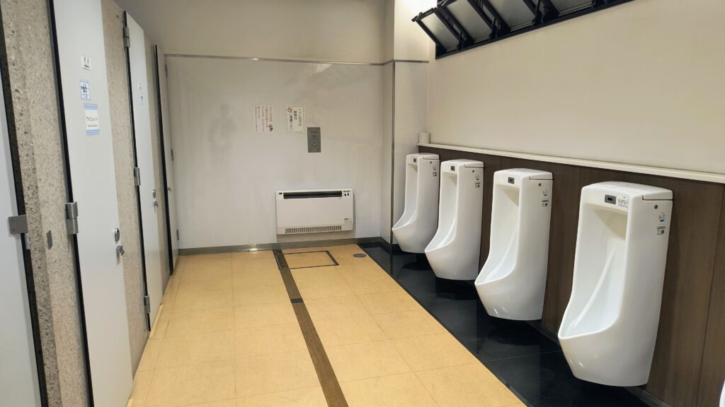 道の駅側トイレ室内の様子。
