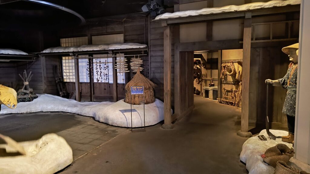 新潟の歴史を紹介する展示コーナー。元は有料の施設だけあって結構しっかりした展示です。