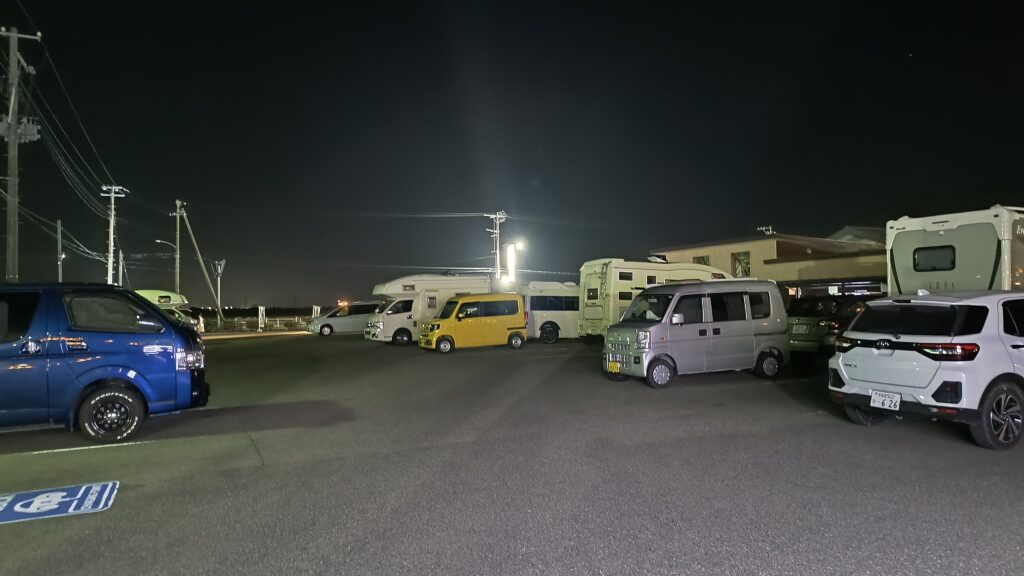 夜間の第1駐車場の様子